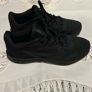 Black Nike Shoe Size 7.5 Women’s Shoe